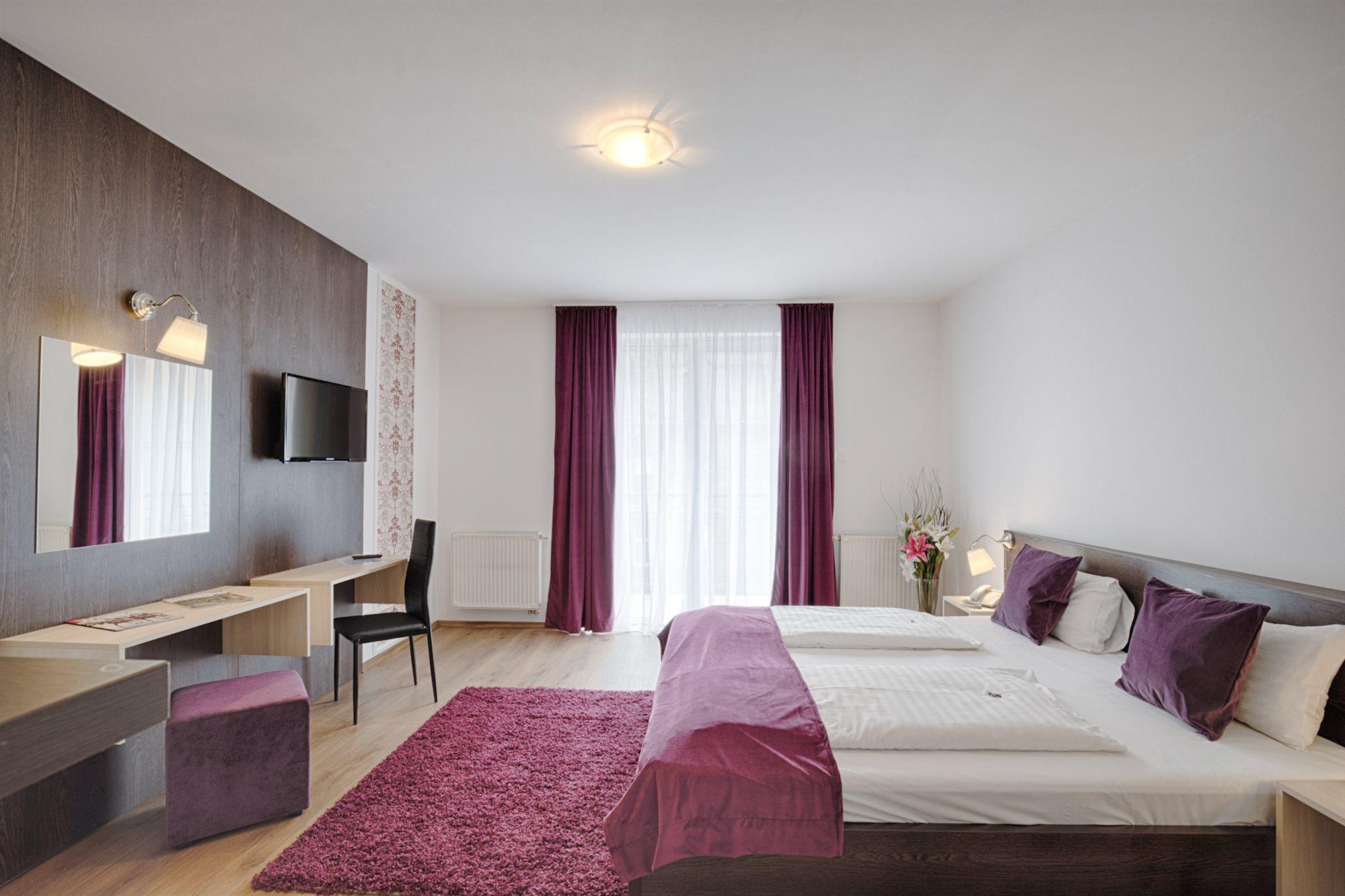 Hotel Triple M