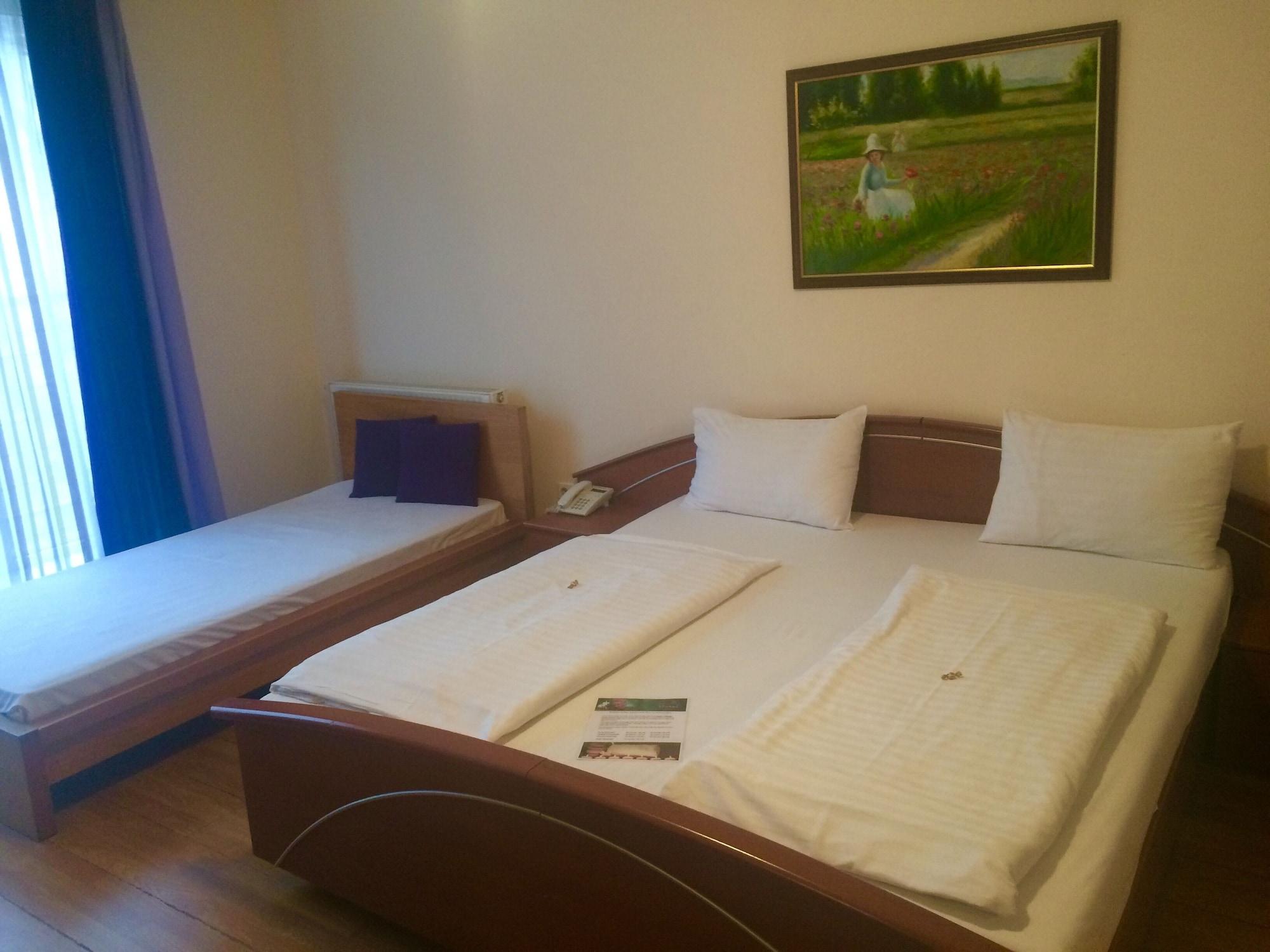 Triple M Hotel Budapest