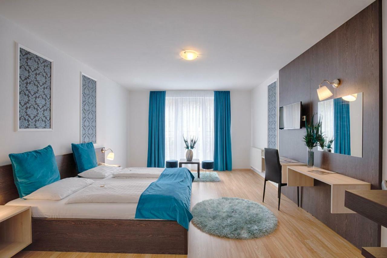 Hotel Triple M Budapest